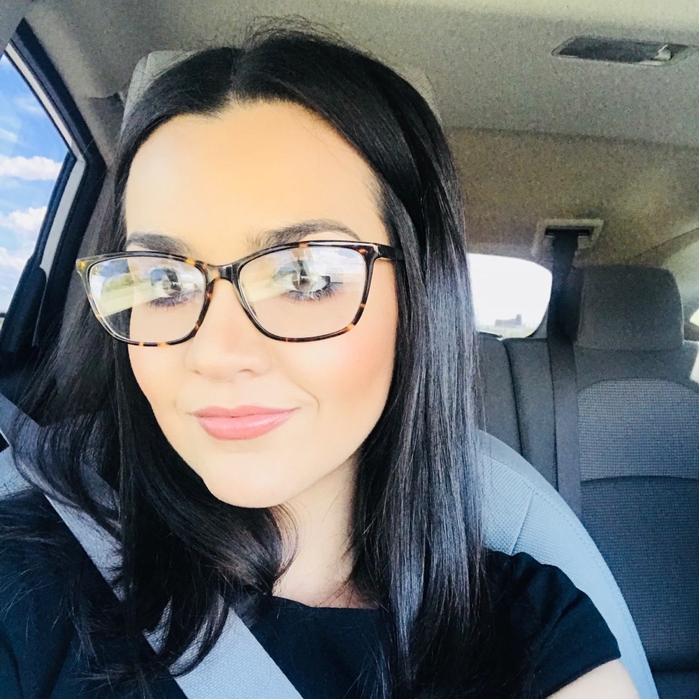 Meet your Posher, Camille
